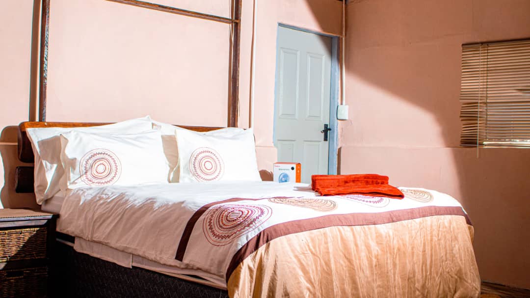 Safari Chalets: Your Comfortable Bush Retreat